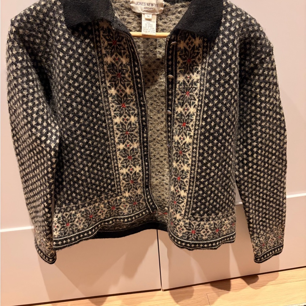 Nordic Patterned Wool Button Cardigan